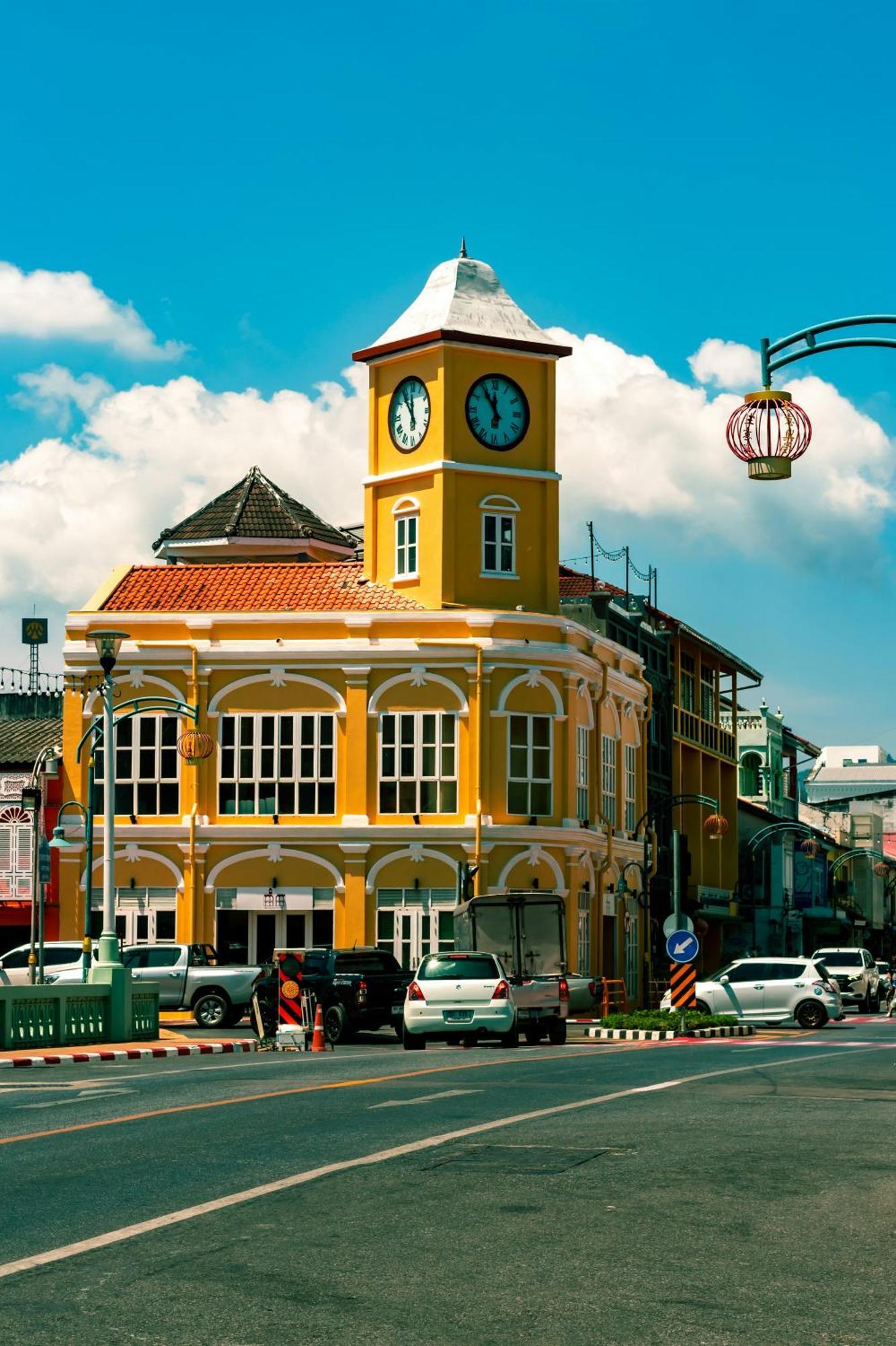 Horange Phuket Town Hotell Exteriör bild