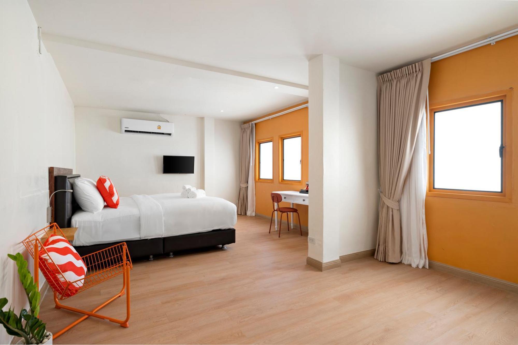 Horange Phuket Town Hotell Exteriör bild