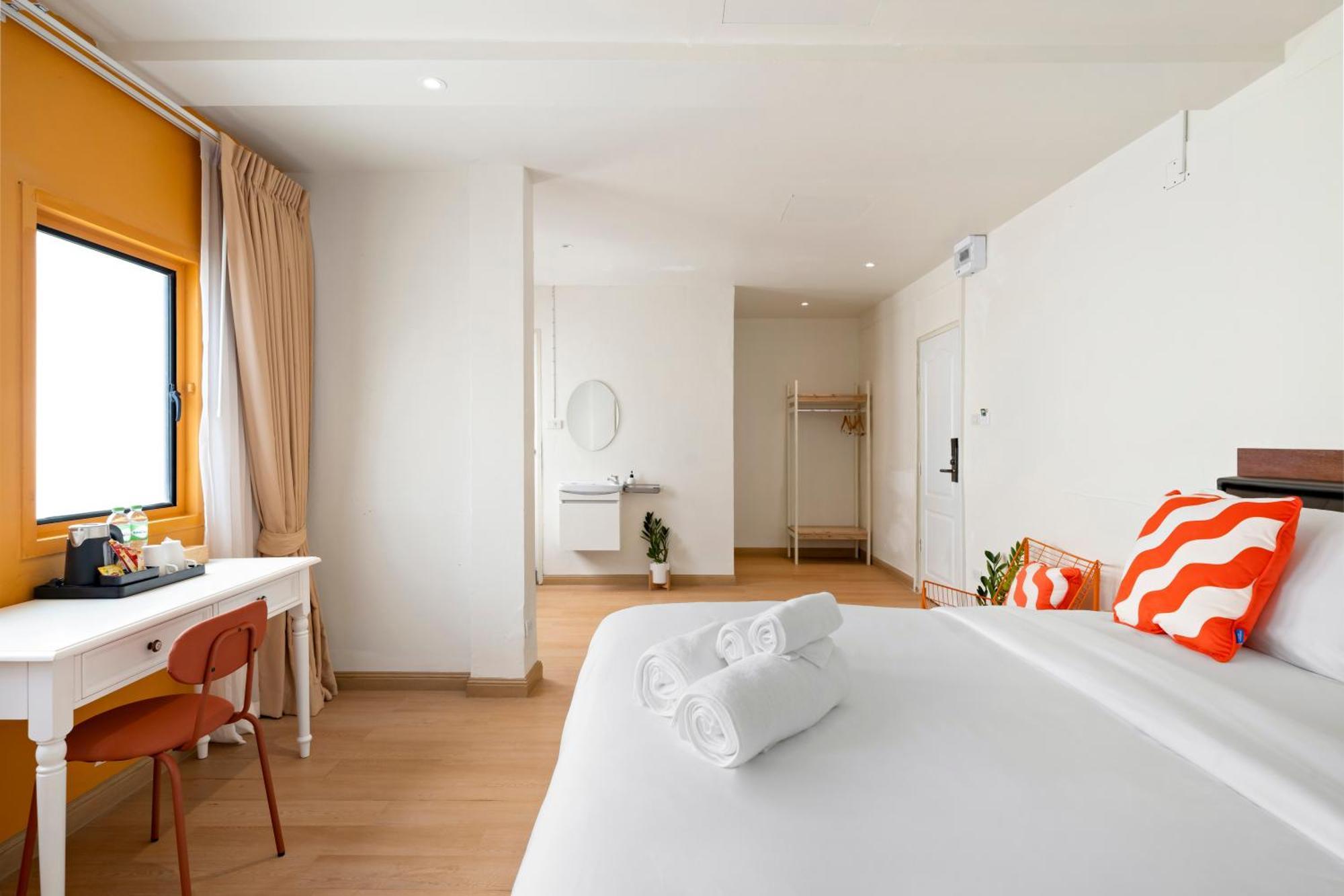 Horange Phuket Town Hotell Rum bild