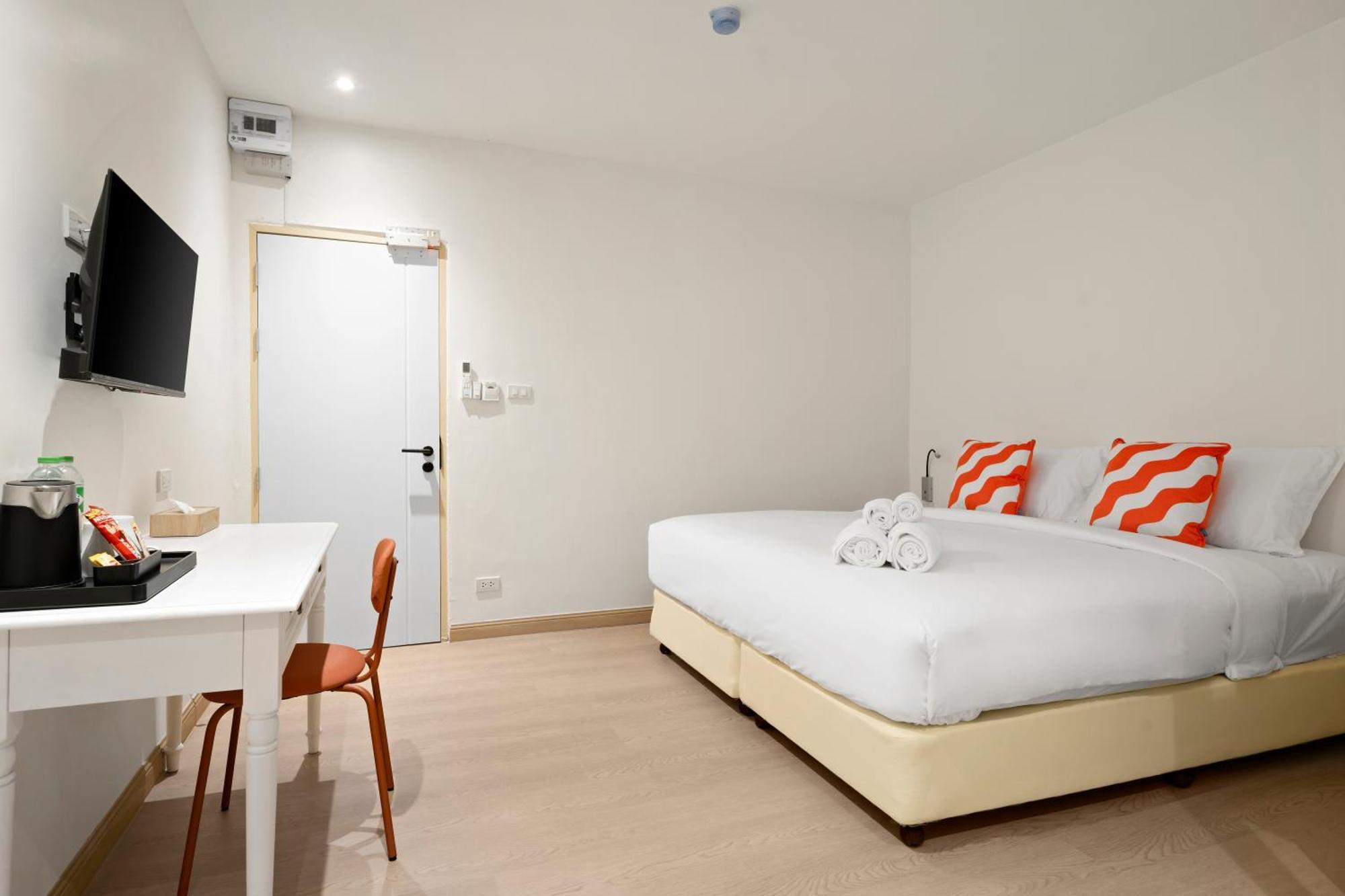 Horange Phuket Town Hotell Rum bild