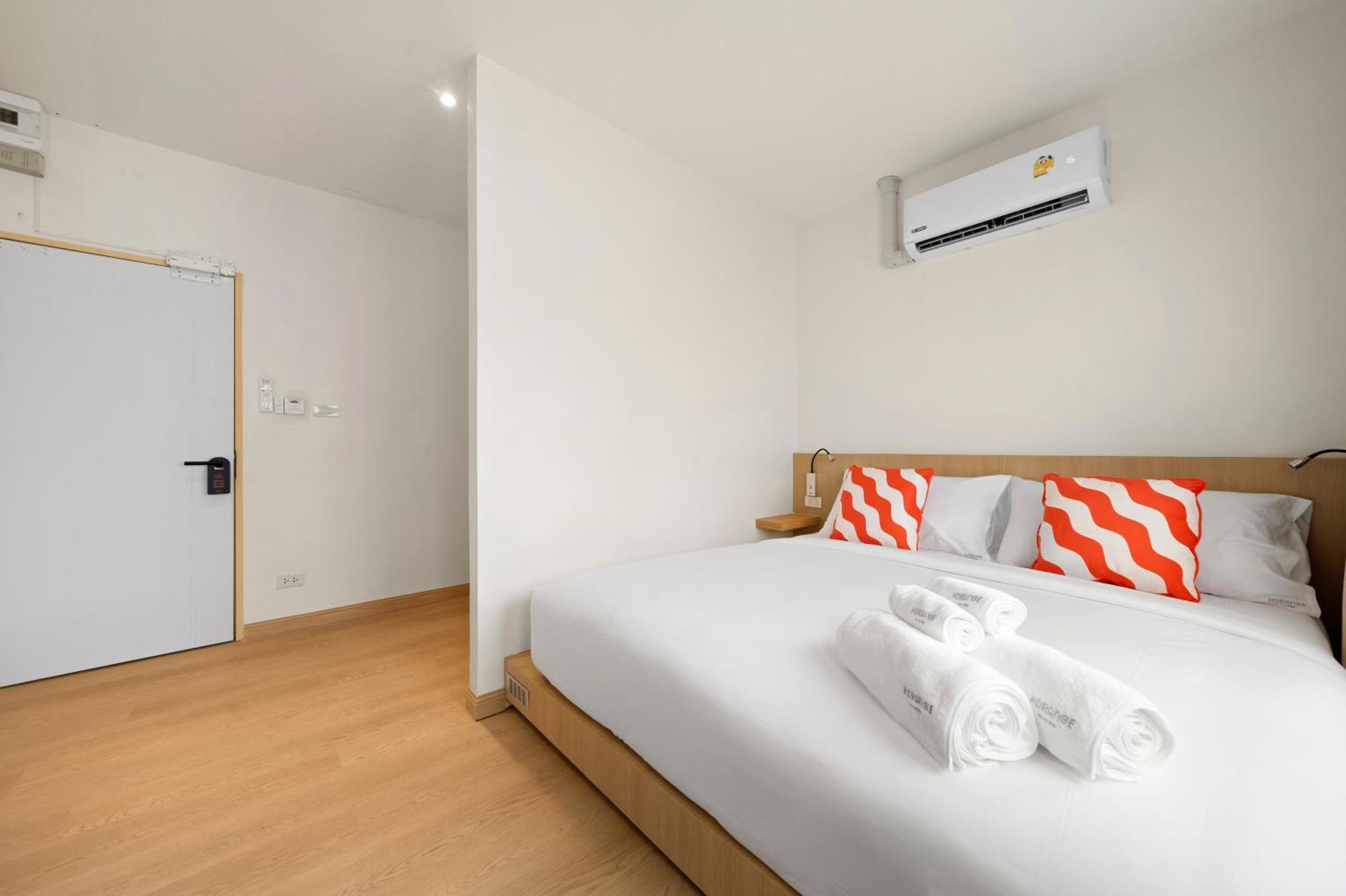 Horange Phuket Town Hotell Exteriör bild