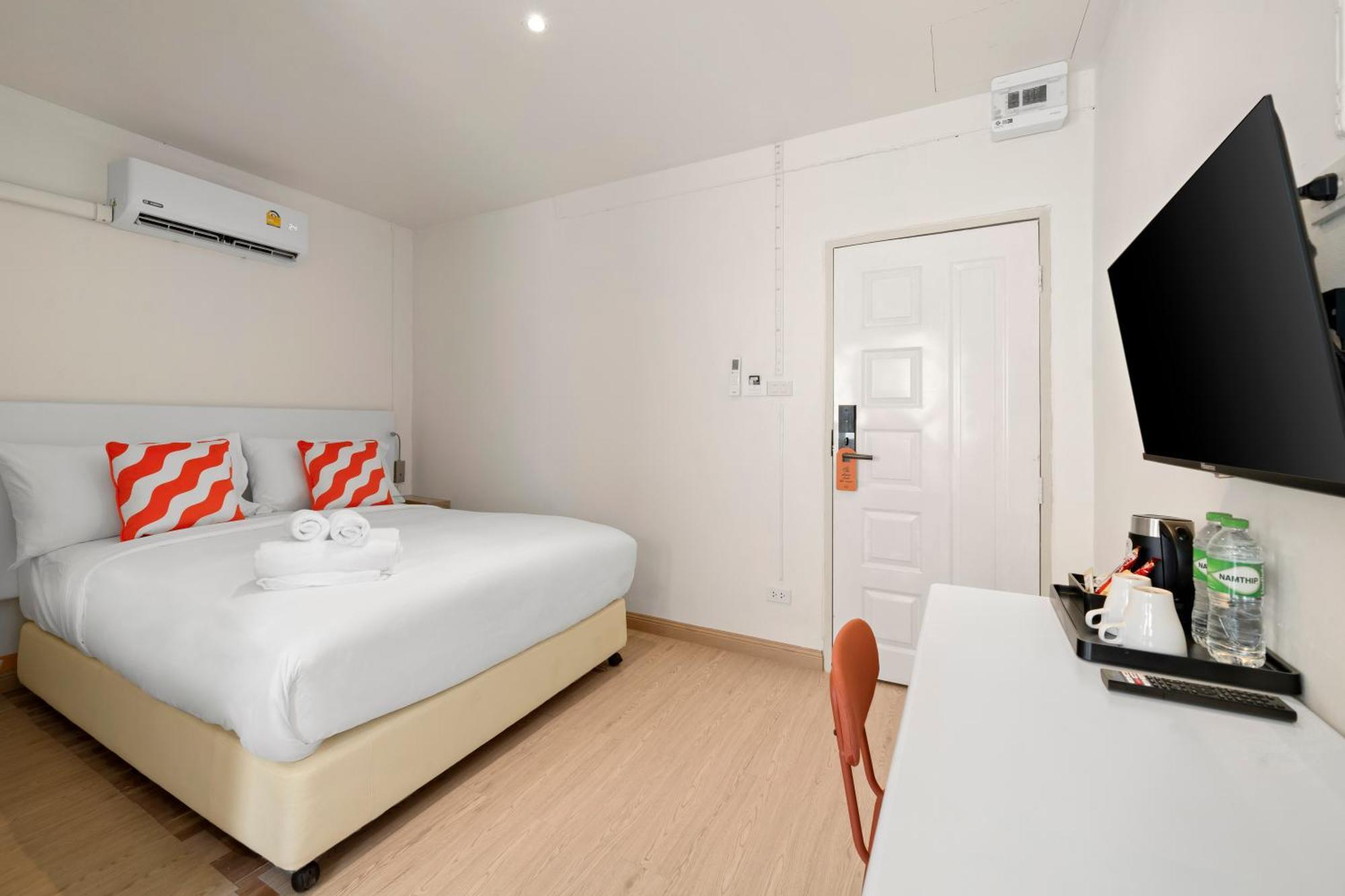Horange Phuket Town Hotell Rum bild